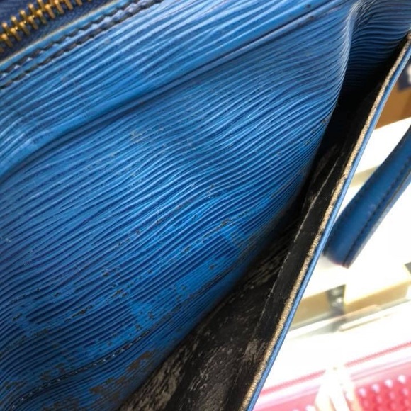 Authentic Louis Vuitton - Picture 3 of 3